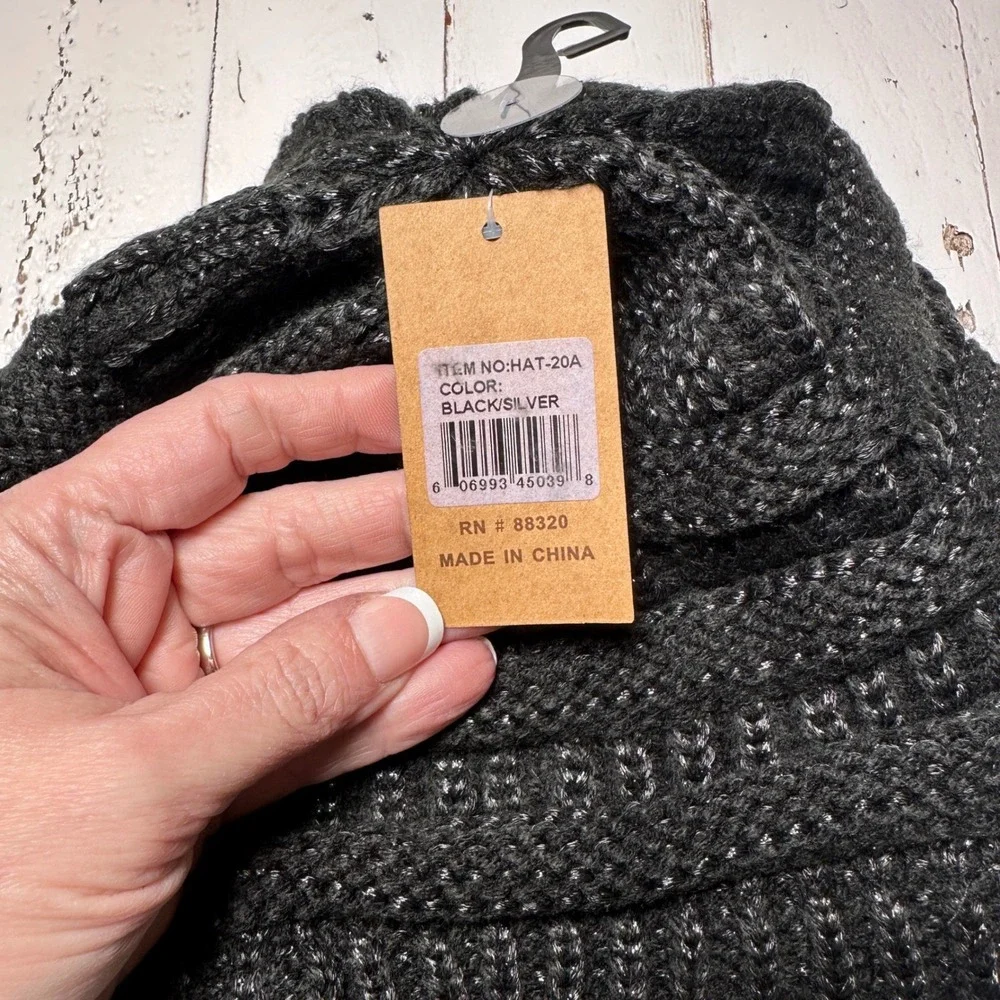 CC Exclusives‎ Black Silver Speckle Knit Beanie Hat